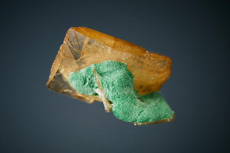 MALACHITE on WULFENITE
